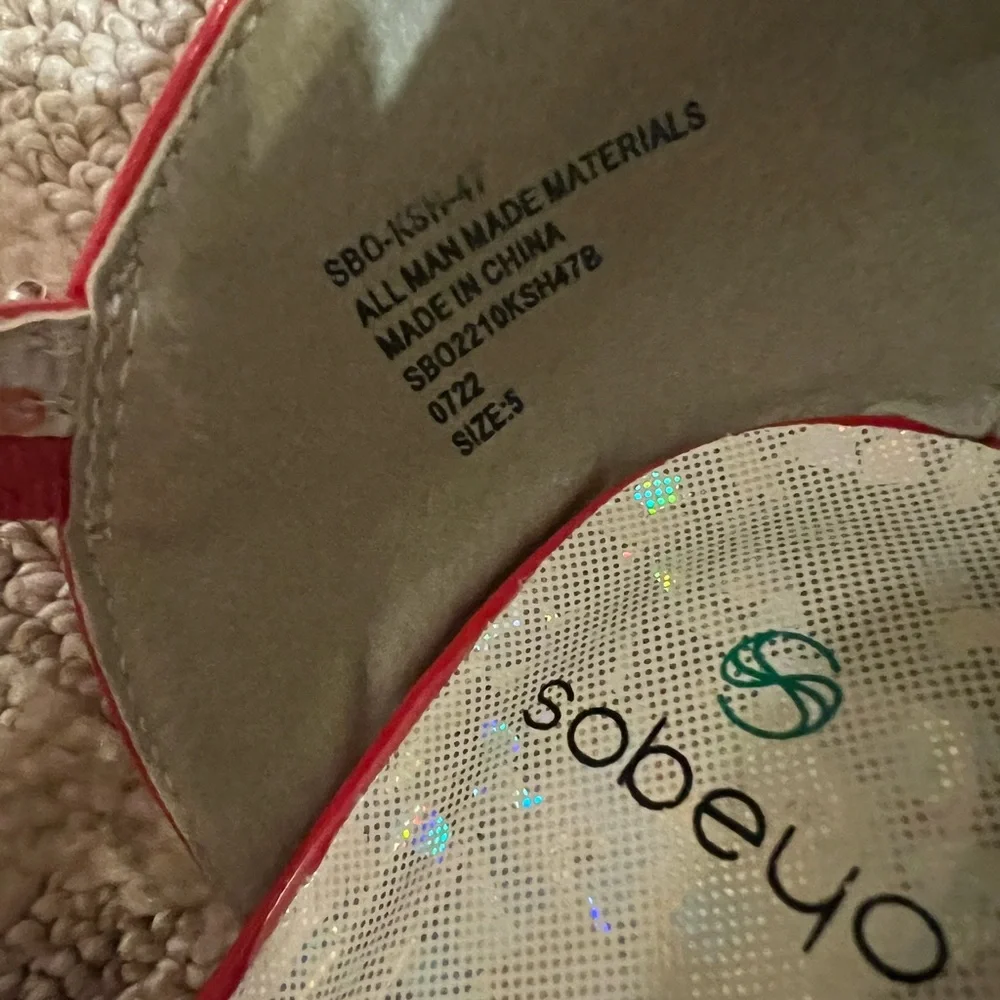 Sobeyo Red Patent, size 5